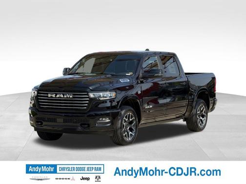 Diamond Black Crystal Pearlcoat 2026 RAM 1500 Laramie