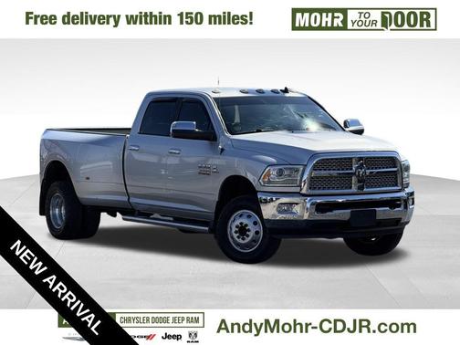 Bright Silver Metallic Clearcoat 2018 RAM 3500 Laramie Crew Cab 4x4 8' Box