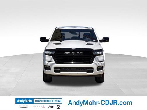 Ivory White Tri-Coat Pearlcoat 2026 RAM 1500 Laramie