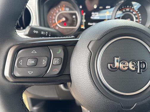 2025 Jeep Gladiator Sport S