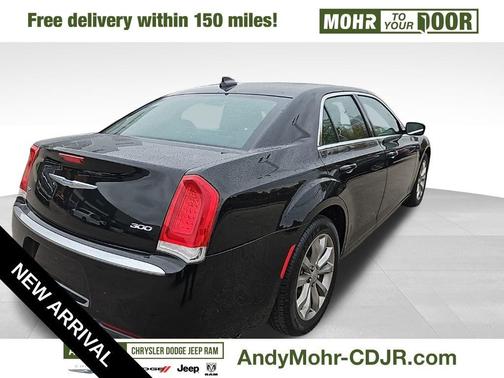 2016 Chrysler 300 S