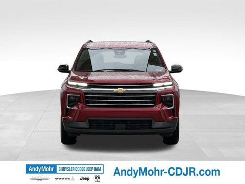 Radiant Red Tintcoat 2024 Chevrolet Traverse LT