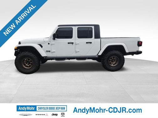 Bright White Clearcoat 2024 Jeep Gladiator Sport S