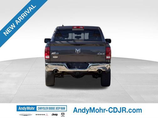 Granite Crystal Metallic Clearcoat 2018 RAM 1500 Big Horn