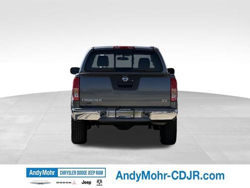 Gun Metallic 2017 Nissan Frontier SV-I4