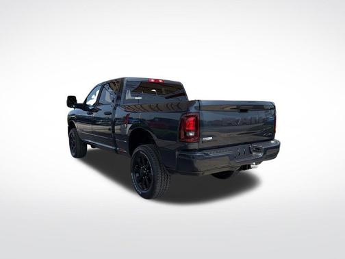 2025 RAM 2500 Big Horn Crew Cab 4x4 6'4' Box