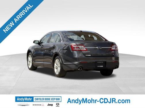 Magnetic 2017 Ford Taurus SEL