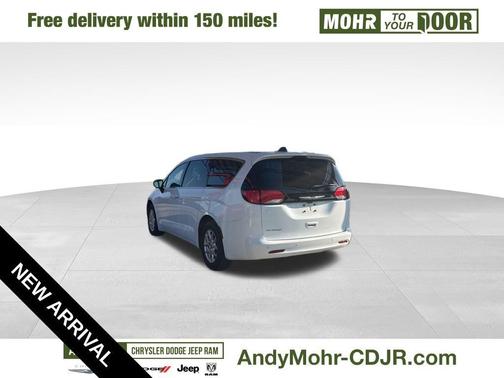2022 Chrysler Voyager LX