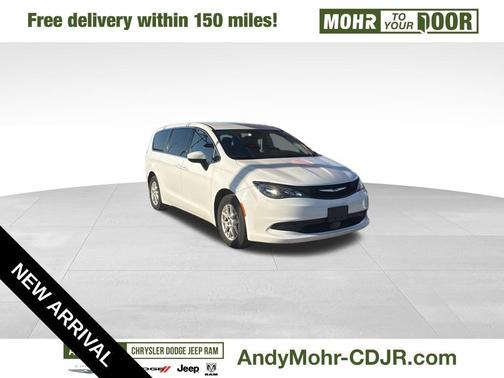 2022 Chrysler Voyager LX