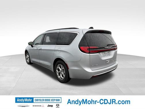 Silver Mist Clearcoat 2023 Chrysler Pacifica Limited
