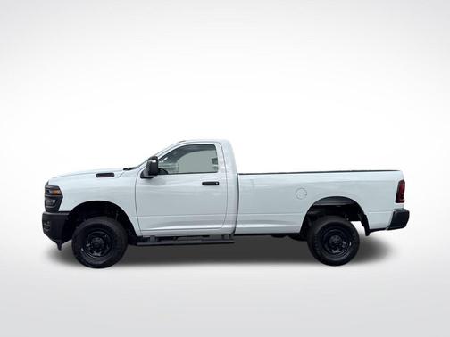 2025 RAM 2500 Tradesman Regular Cab 4x4 8' Box