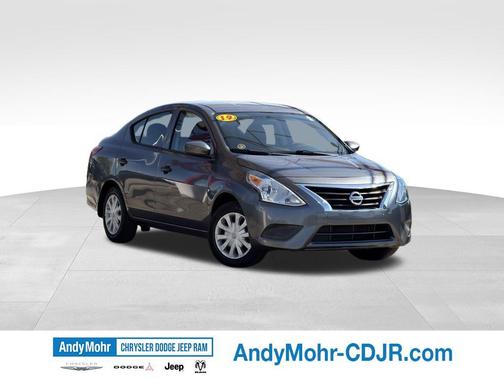 Gun Metallic 2019 Nissan Versa 1.6 S+
