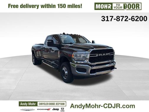 2023 RAM 3500 Tradesman Crew Cab 4x4 8' Box