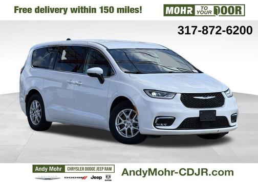 Bright White Clearcoat 2023 Chrysler Pacifica Touring L