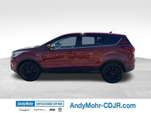 Ruby Red Metallic Tinted Clearcoat 2019 Ford Escape SE