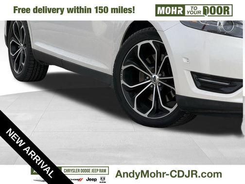 White Platinum Clearcoat Metallic 2013 Ford Taurus SHO