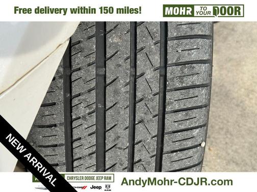 White Platinum Clearcoat Metallic 2013 Ford Taurus SHO