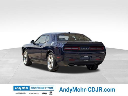 Jazz Blue Pearlcoat 2016 Dodge Challenger R/T