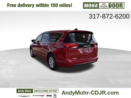 2025 Chrysler Voyager LX