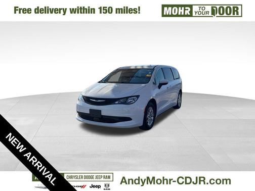 2022 Chrysler Voyager LX