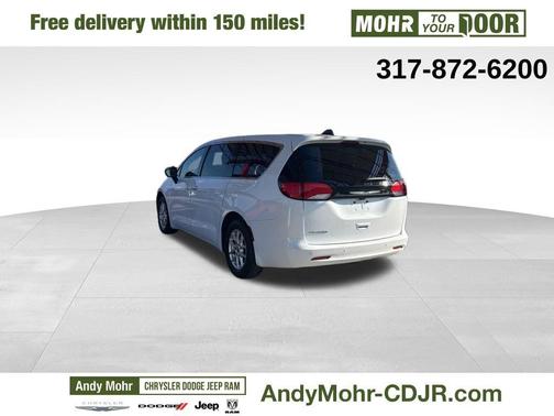 2022 Chrysler Voyager LX