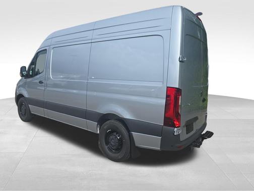 2025 Mercedes-Benz Sprinter 2500 Standard Roof