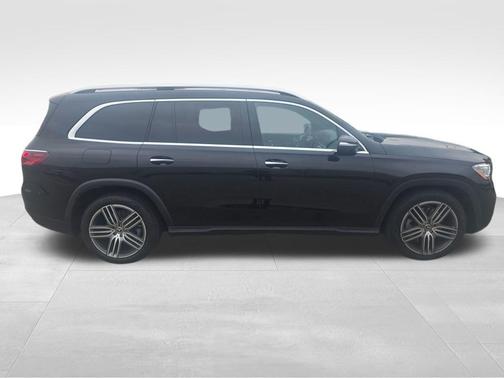 2026 Mercedes-Benz GLS 450 4MATIC