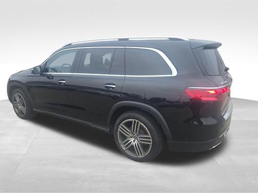 2026 Mercedes-Benz GLS 450 4MATIC