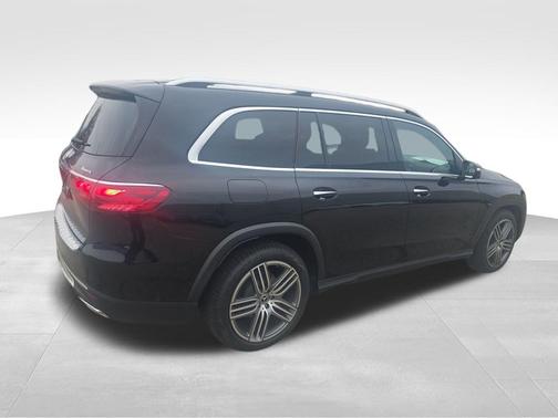 2026 Mercedes-Benz GLS 450 4MATIC