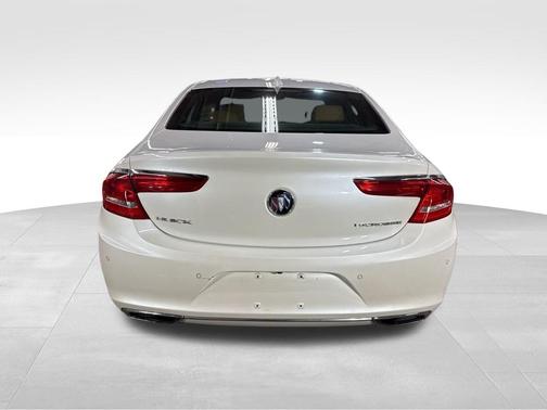2017 Buick LaCrosse Essence