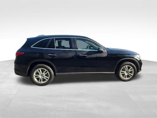 2025 Mercedes-Benz GLC 300 Base 4MATIC