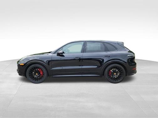 2021 Porsche Cayenne GTS