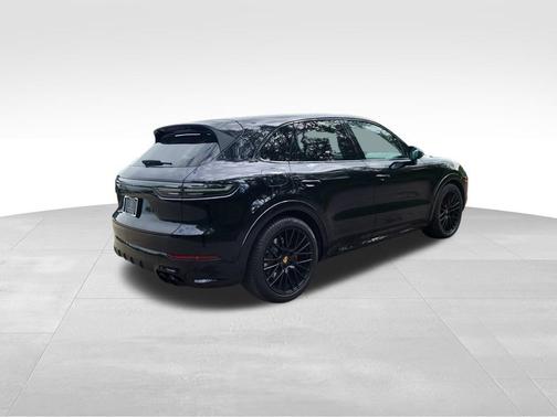 2021 Porsche Cayenne GTS