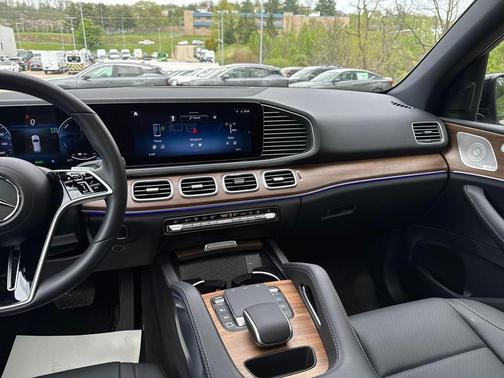 2025 Mercedes-Benz GLE 450e Base 4MATIC
