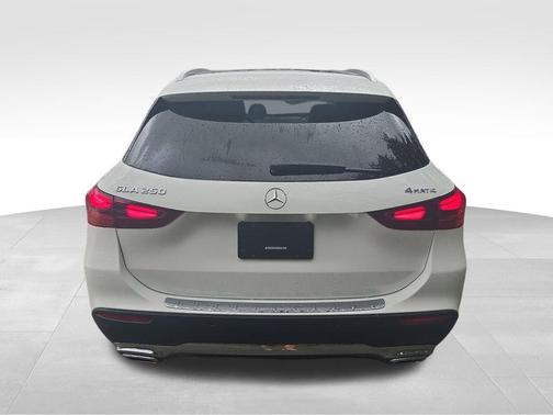 2026 Mercedes-Benz GLA 250 Base 4MATIC