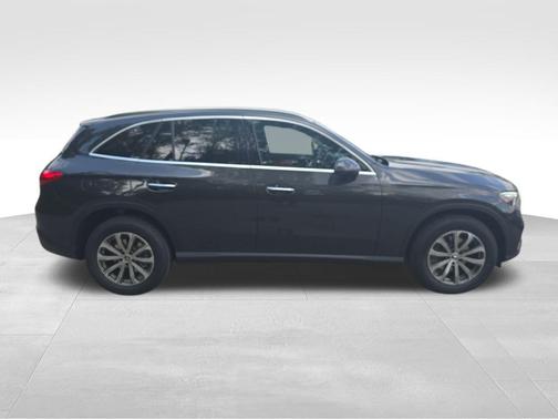 2025 Mercedes-Benz GLC 300 Base 4MATIC