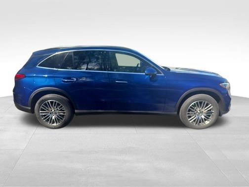 2026 Mercedes-Benz GLC 300 Base 4MATIC