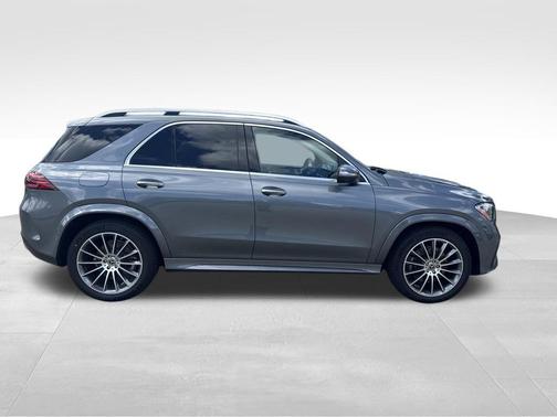 Selenite Gray Metallic 2026 Mercedes-Benz GLE 450 4MATIC