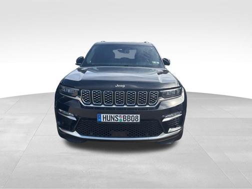 2022 Jeep Grand Cherokee Summit