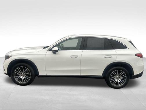 2025 Mercedes-Benz GLC 300 Base 4MATIC