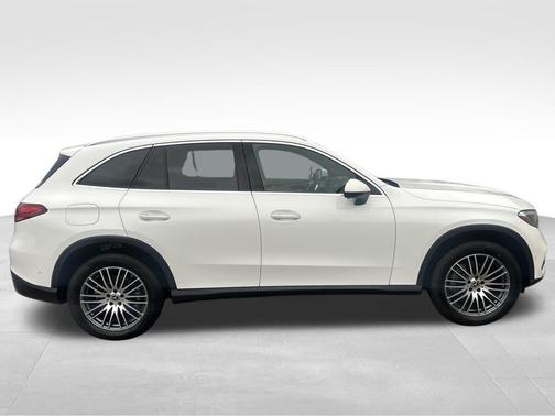 2025 Mercedes-Benz GLC 300 Base 4MATIC