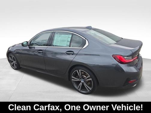 2022 BMW 330e xDrive