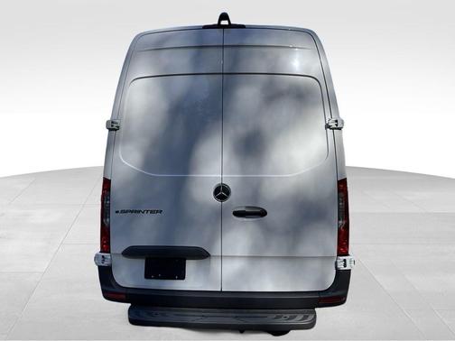 2024 Mercedes-Benz eSprinter 2500 170 WB High Roof Cargo