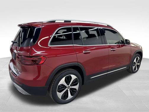 2025 Mercedes-Benz GLB 250 Base 4MATIC