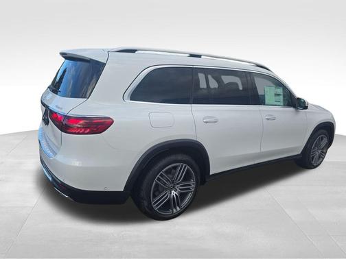 2026 Mercedes-Benz GLS 450 