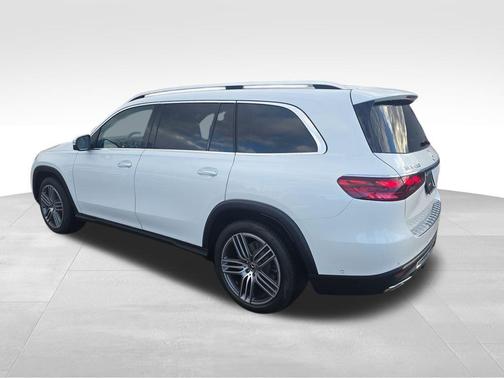 2026 Mercedes-Benz GLS 450 