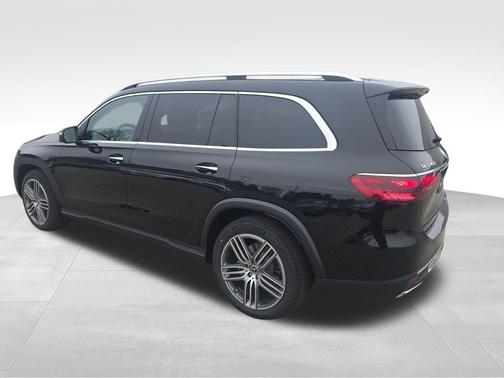 2026 Mercedes-Benz GLS 450 4MATIC