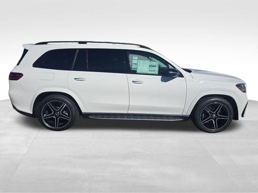 2026 Mercedes-Benz GLS 450 4MATIC