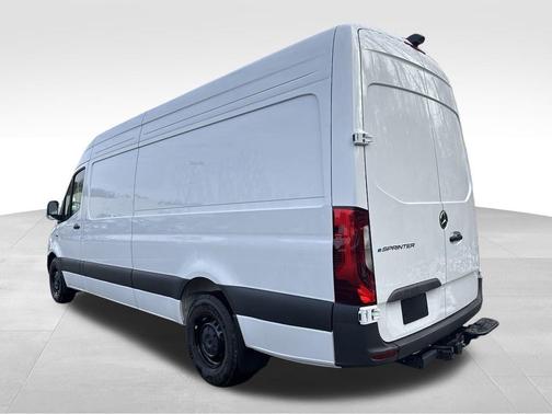 2024 Mercedes-Benz eSprinter 2500 170 WB High Roof Cargo