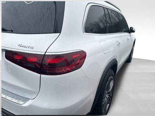 2025 Mercedes-Benz GLS 450 4MATIC